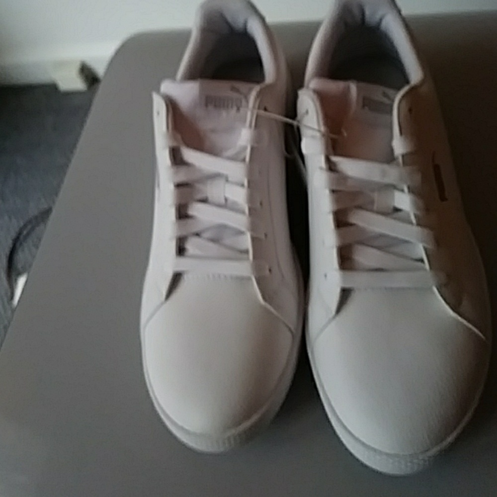 Tennis Shoes
